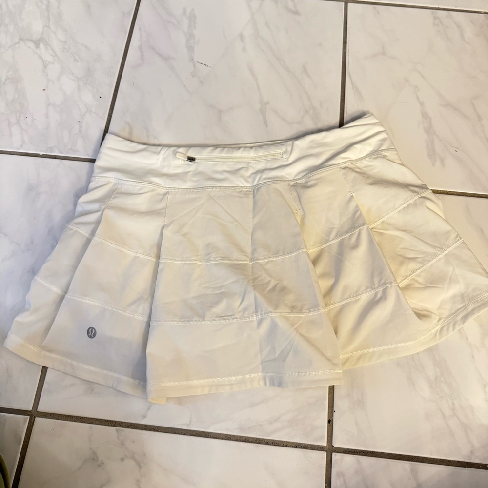 NWOT Lululemon pace rival skirt